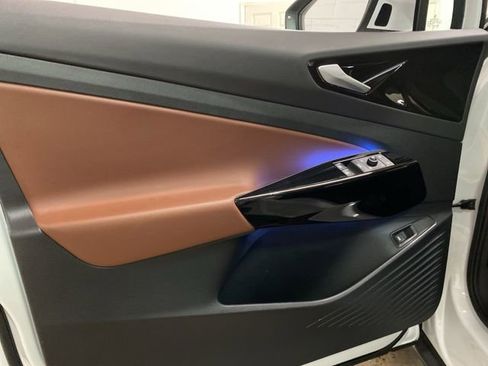 Used 2022 Volkswagen ID.4 Pro S RWD image 34