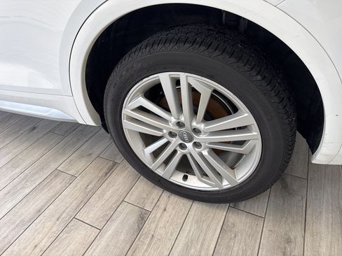 Used 2018 Audi Q5 2.0T Premium Plus w/ Premium Plus Package AWD/4WD image 7