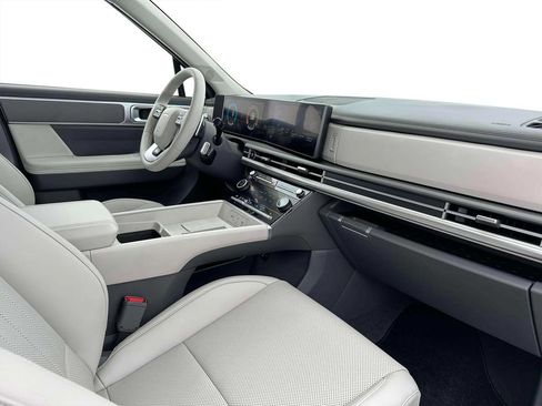 New 2025 Hyundai Santa Fe SEL FWD image 15