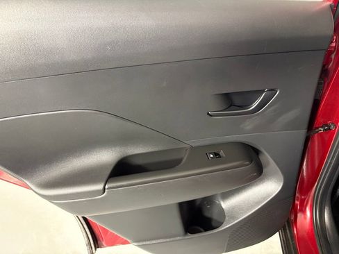 Used 2024 Hyundai Kona SE FWD image 37