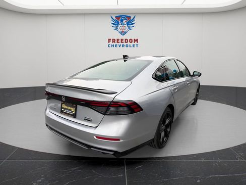 Used 2024 Honda Accord Sport image 6