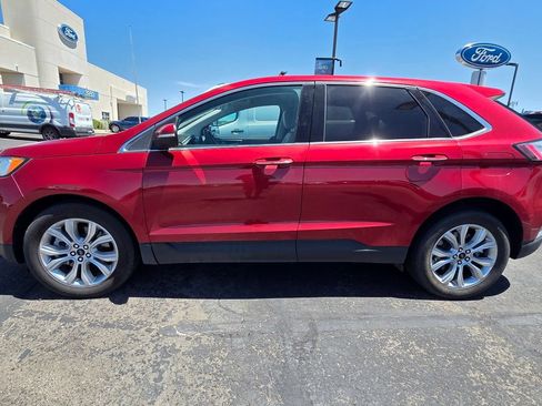 Used 2024 Ford Edge Titanium AWD/4WD image 4