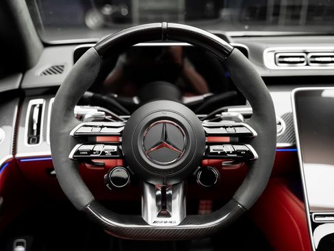 Used 2024 Mercedes-Benz S 63 AMG S image 48