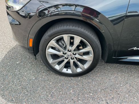 Used 2022 Buick Envision Avenir w/ Technology Package II FWD image 12