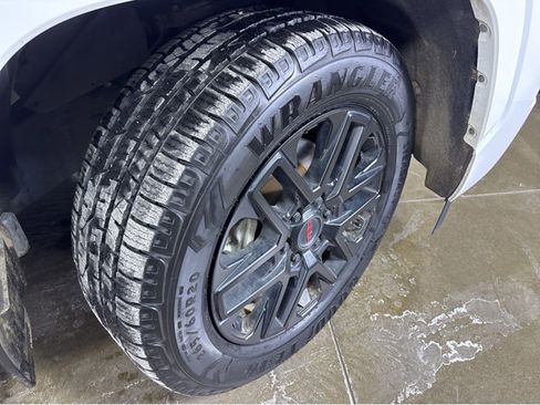 Used 2025 Toyota Sequoia SR5 image 14