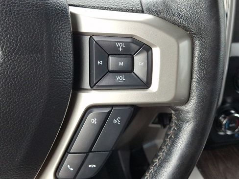 Certified 2020 Ford F350 Lariat w/ Lariat Ultimate Package AWD/4WD image 28