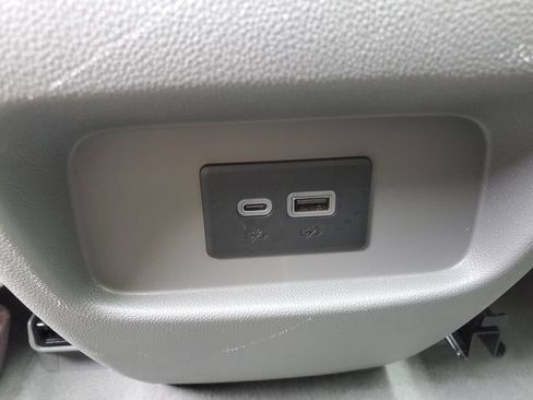 Certified 2024 Cadillac XT5 Premium Luxury w/ LPO, Floor Liner Package AWD/4WD image 42