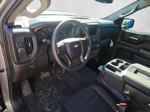 New 2026 Chevrolet Silverado 1500 Custom image 3