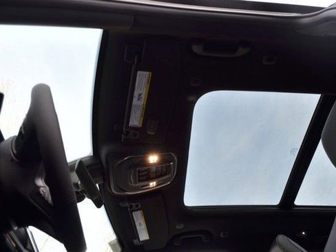 New 2025 Jeep Grand Cherokee Limited image 33