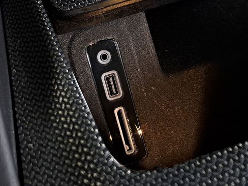 Used 2021 Maserati Levante S GranSport image 46