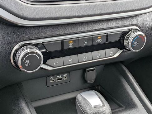 Certified 2025 Nissan Altima 2.5 S FWD image 19