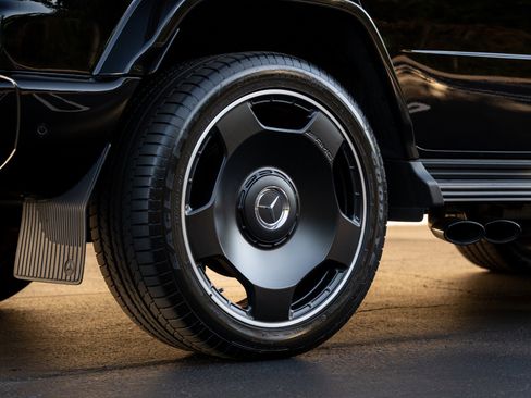 Used 2025 Mercedes-Benz G 63 AMG AMG G 63 image 18