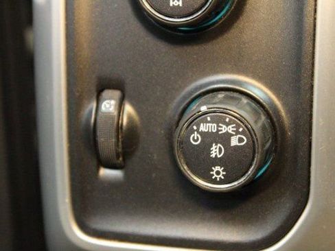 Used 2018 GMC Sierra 1500 SLE image 19