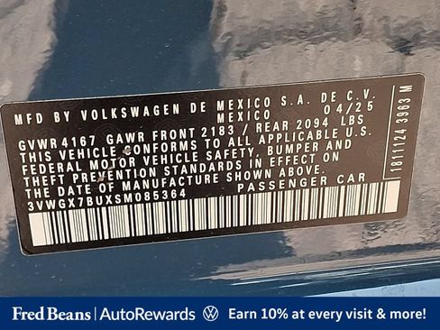 Certified 2025 Volkswagen Jetta SEL FWD image 32