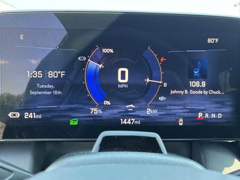 Certified 2024 Chevrolet Equinox EV RS image 11