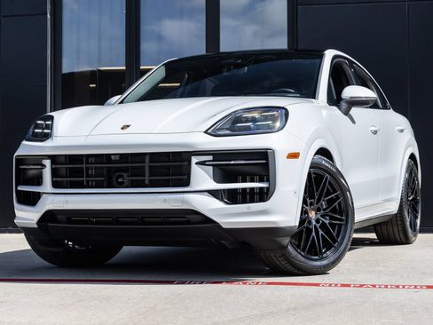 New 2026 Porsche Cayenne Coupe AWD/4WD image 1