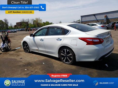 Used 2016 Nissan Altima 2.5 SR w/ LED Appearance Package FWD image 3