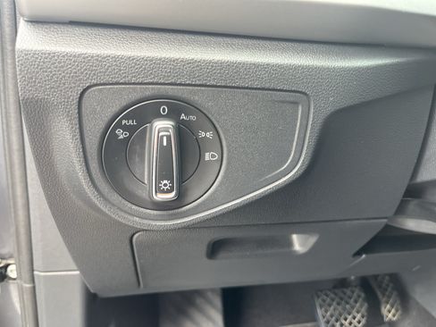 Used 2023 Volkswagen Atlas SE AWD/4WD image 14
