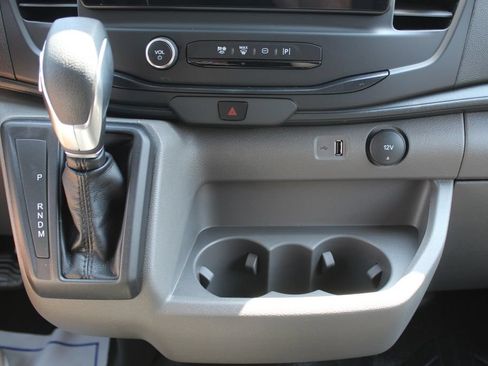 New 2026 Ford Transit 250 148 Medium Roof w/ Load Area Protection Package RWD image 27