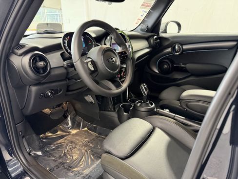 Used 2024 MINI Cooper S FWD image 9