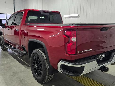 Used 2022 Chevrolet Silverado 2500 LTZ w/ LTZ Plus Package image 6