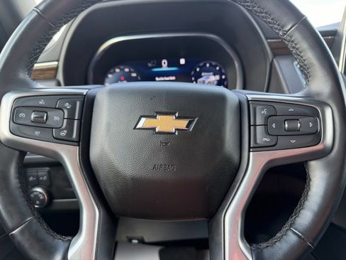 Used 2023 Chevrolet Suburban Premier AWD/4WD image 21