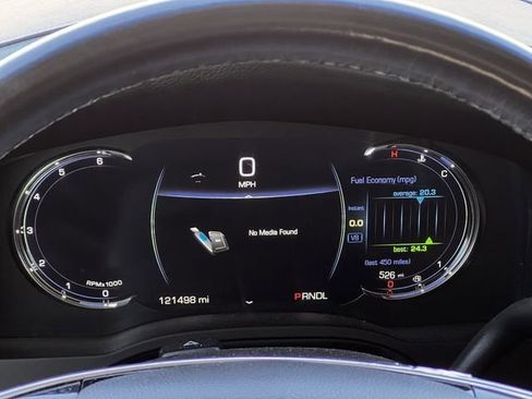 Used 2018 Cadillac Escalade ESV Premium Luxury image 15