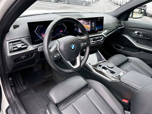 Certified 2024 BMW 330i xDrive Sedan w/ Convenience Package image 9
