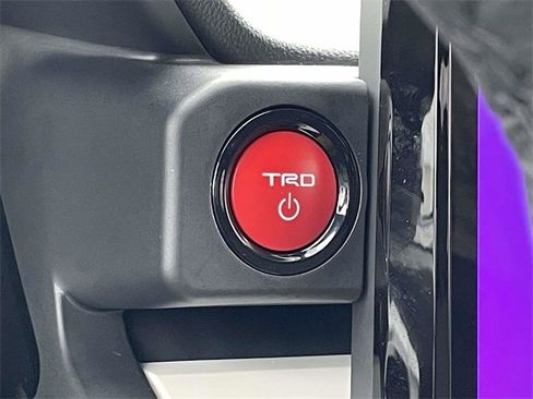 Used 2024 Toyota Tacoma TRD Off-Road image 26