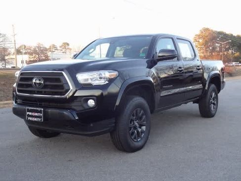 Used 2023 Toyota Tacoma SR5 image 1