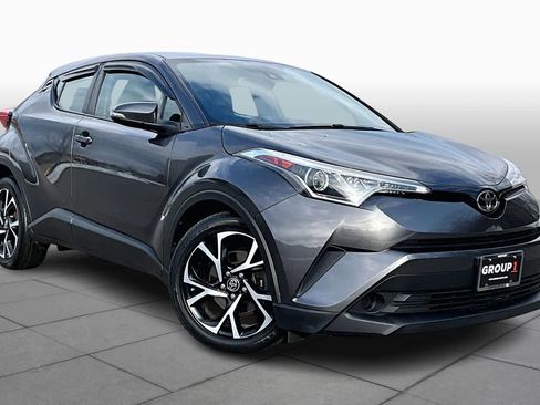 Certified 2018 Toyota C-HR XLE image 2
