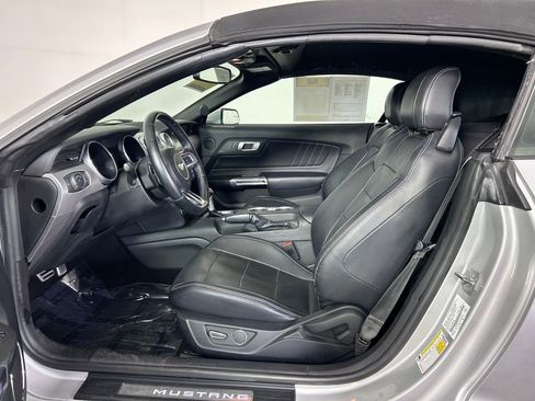 Used 2019 Ford Mustang Premium RWD image 11