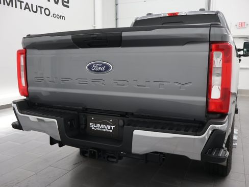 Used 2024 Ford F250 XLT AWD/4WD image 27