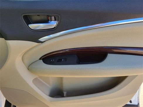 Used 2016 Acura MDX SH-AWD w/ Technology Package image 7