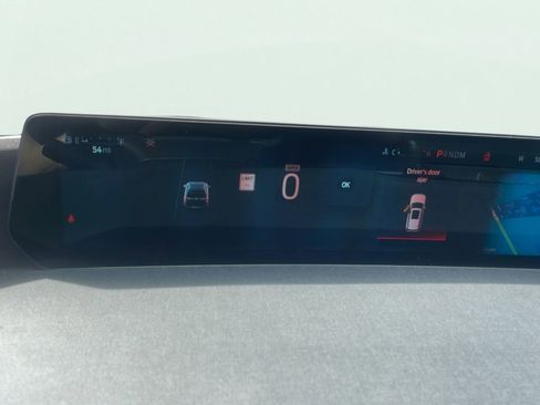 Used 2025 Ford Expedition Active AWD/4WD image 19