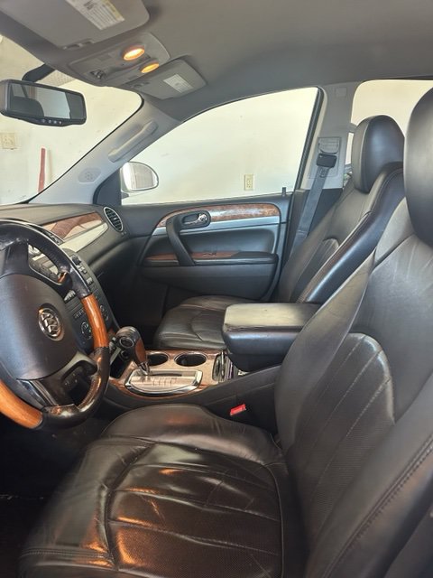 Used 2012 Buick Enclave Leather FWD image 4