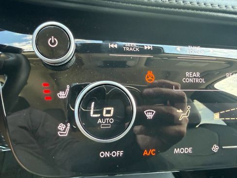 Used 2025 INFINITI QX60 Luxe w/ Vision Package AWD/4WD image 48