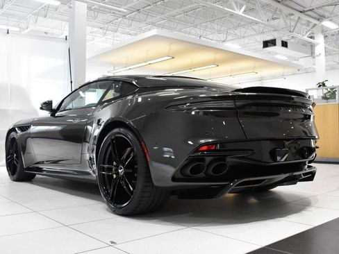Used 2022 Aston Martin DBS Superleggera RWD image 3