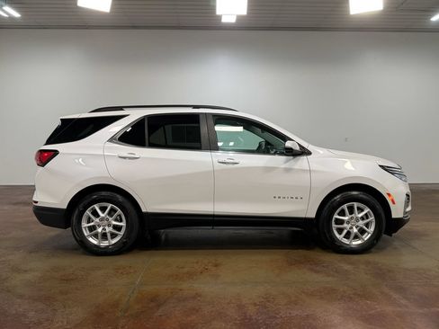 Used 2023 Chevrolet Equinox LT AWD/4WD image 26
