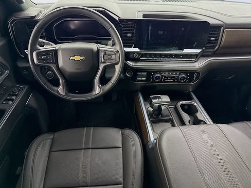 Used 2024 Chevrolet Silverado 1500 High Country w/ Technology Package AWD/4WD image 23