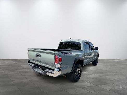 Used 2022 Toyota Tacoma TRD Off-Road RWD image 6