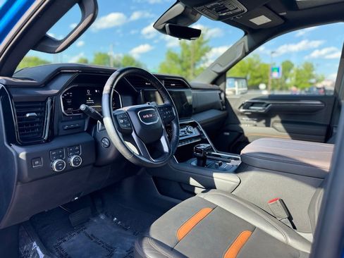 Certified 2023 GMC Sierra 1500 AT4 w/ Technology Package AWD/4WD image 13