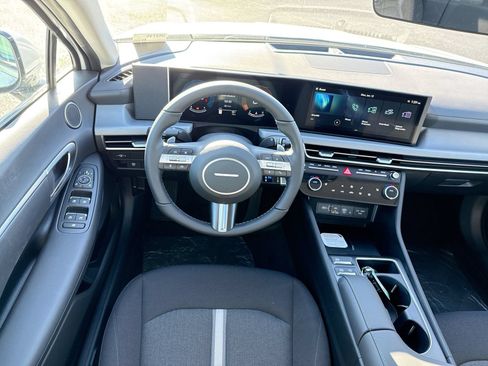 Used 2026 Hyundai Sonata SEL FWD image 14