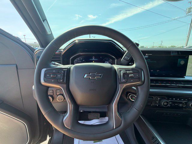 Used 2025 Chevrolet Silverado 3500 High Country w/ High Country Premium Package AWD/4WD image 18