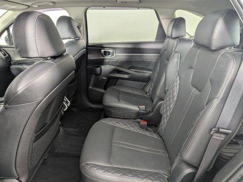 Used 2023 Kia Sorento SX image 16