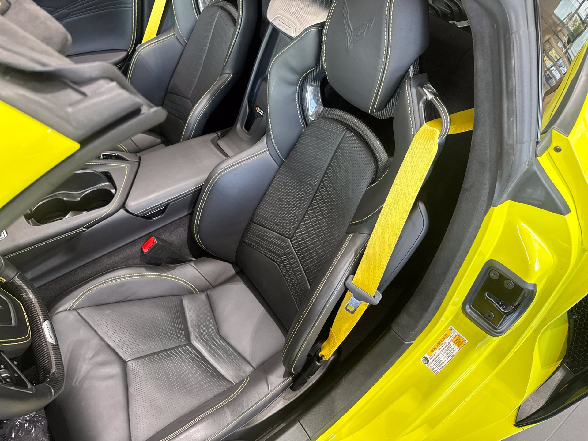 Used 2024 Chevrolet Corvette Z06 RWD image 14