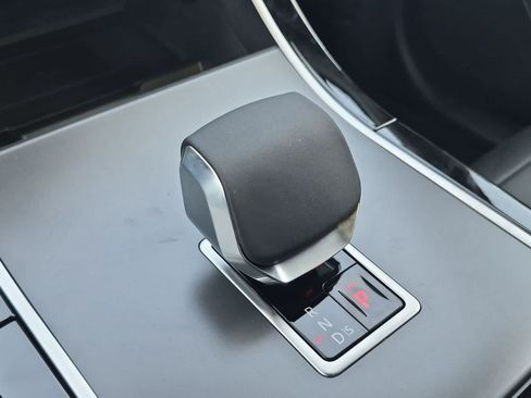 New 2026 Land Rover Range Rover Velar S AWD/4WD image 32