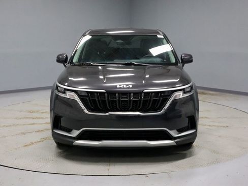 Used 2024 Kia Carnival LX image 6