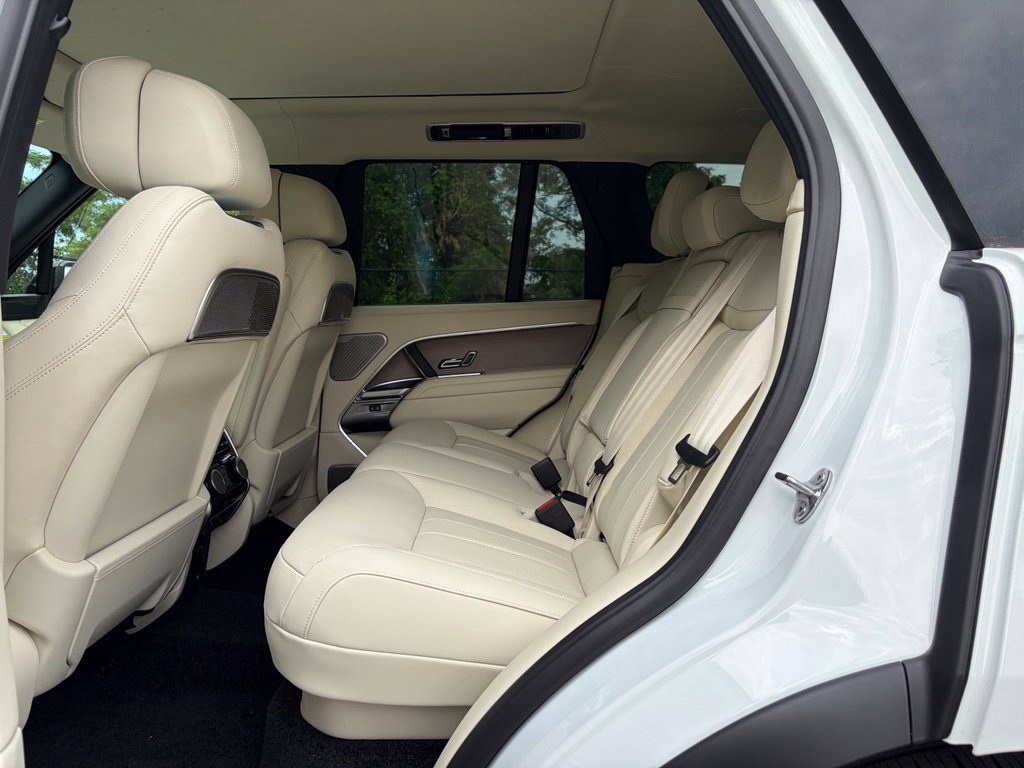 New 2026 Land Rover Range Rover Autobiography AWD/4WD image 13