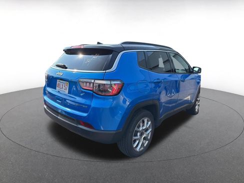 Used 2025 Jeep Compass Limited AWD/4WD image 18